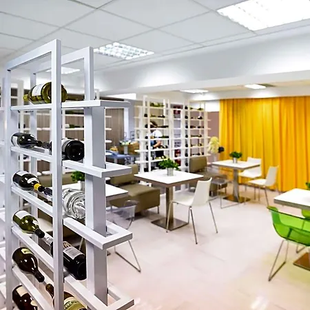 Ibis Styles 4*