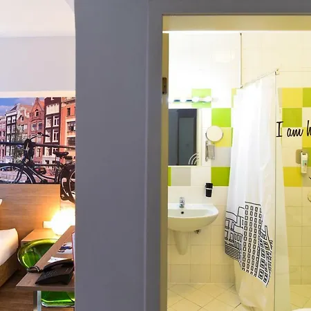 Ibis Styles 4*